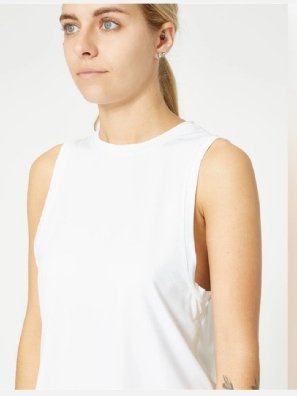 Eleven by Venus Williams Peace Maker Tank in White Size Medium NWT